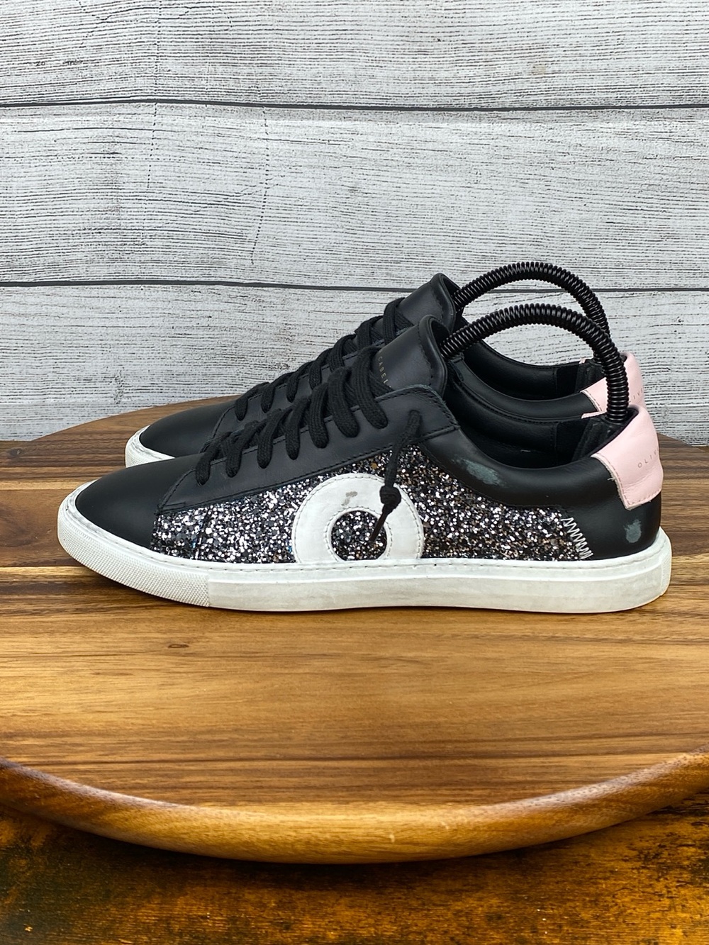 Oliver Cabell Low 1 Leeds Black Pink Glitter Distressed Shoe Womens Size 8 EU 3